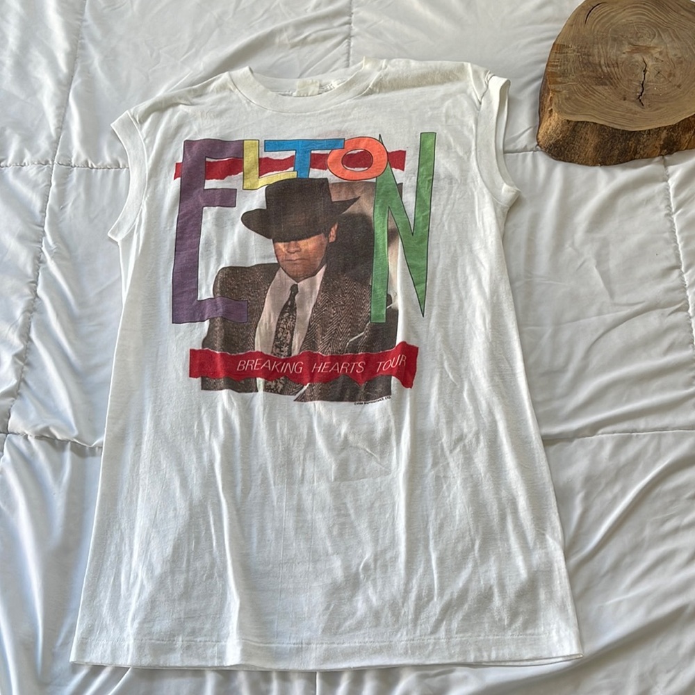 Vint. Single Stitch 1984 Elton John Breaking Hearts Tour T-Shirt Top Women's M
